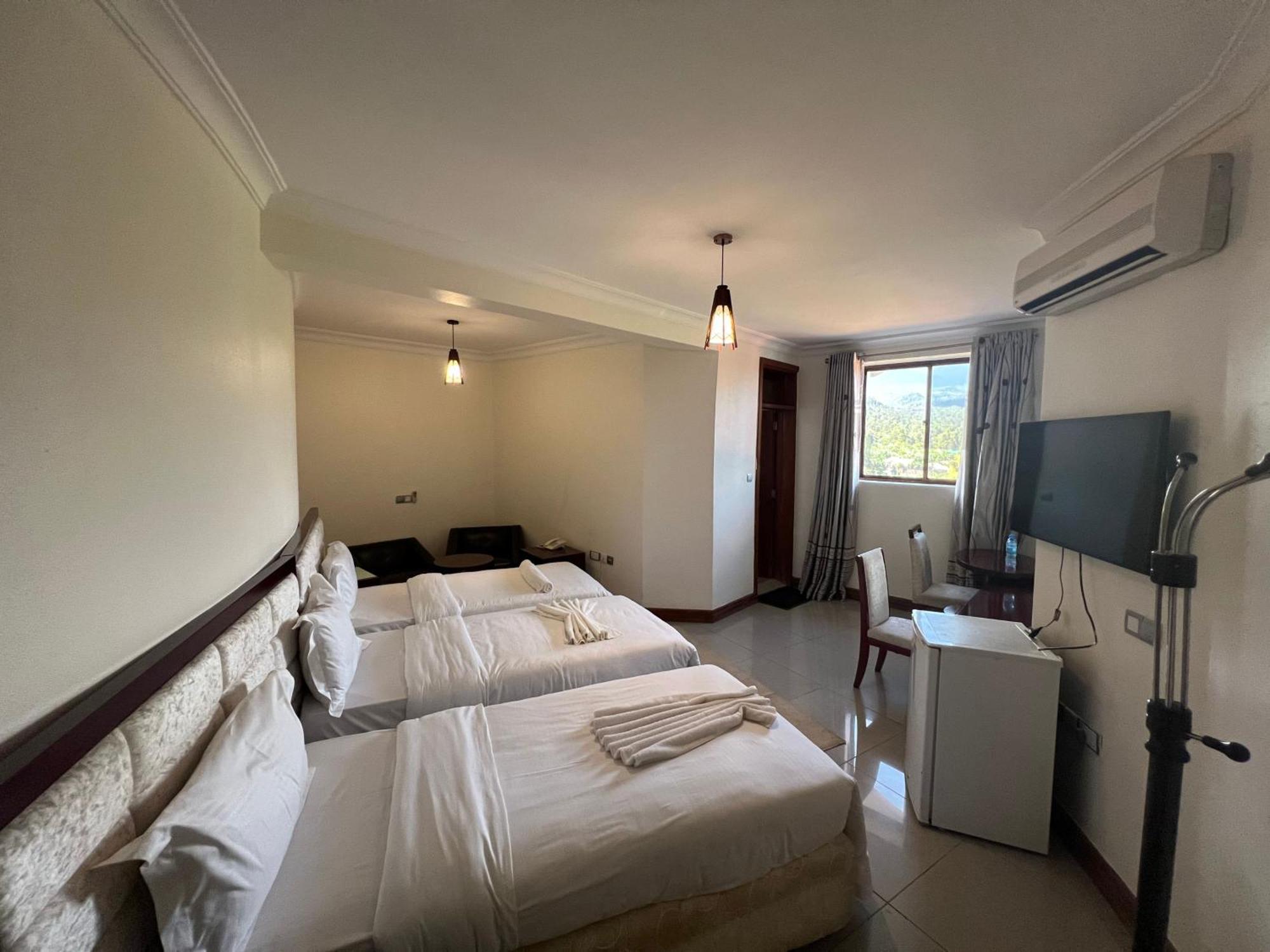 Nejobugg Palace Hotel Nkoanrua 외부 사진