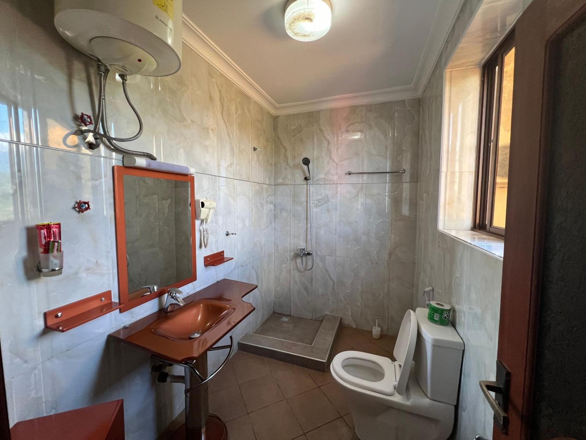 Nejobugg Palace Hotel Nkoanrua 외부 사진