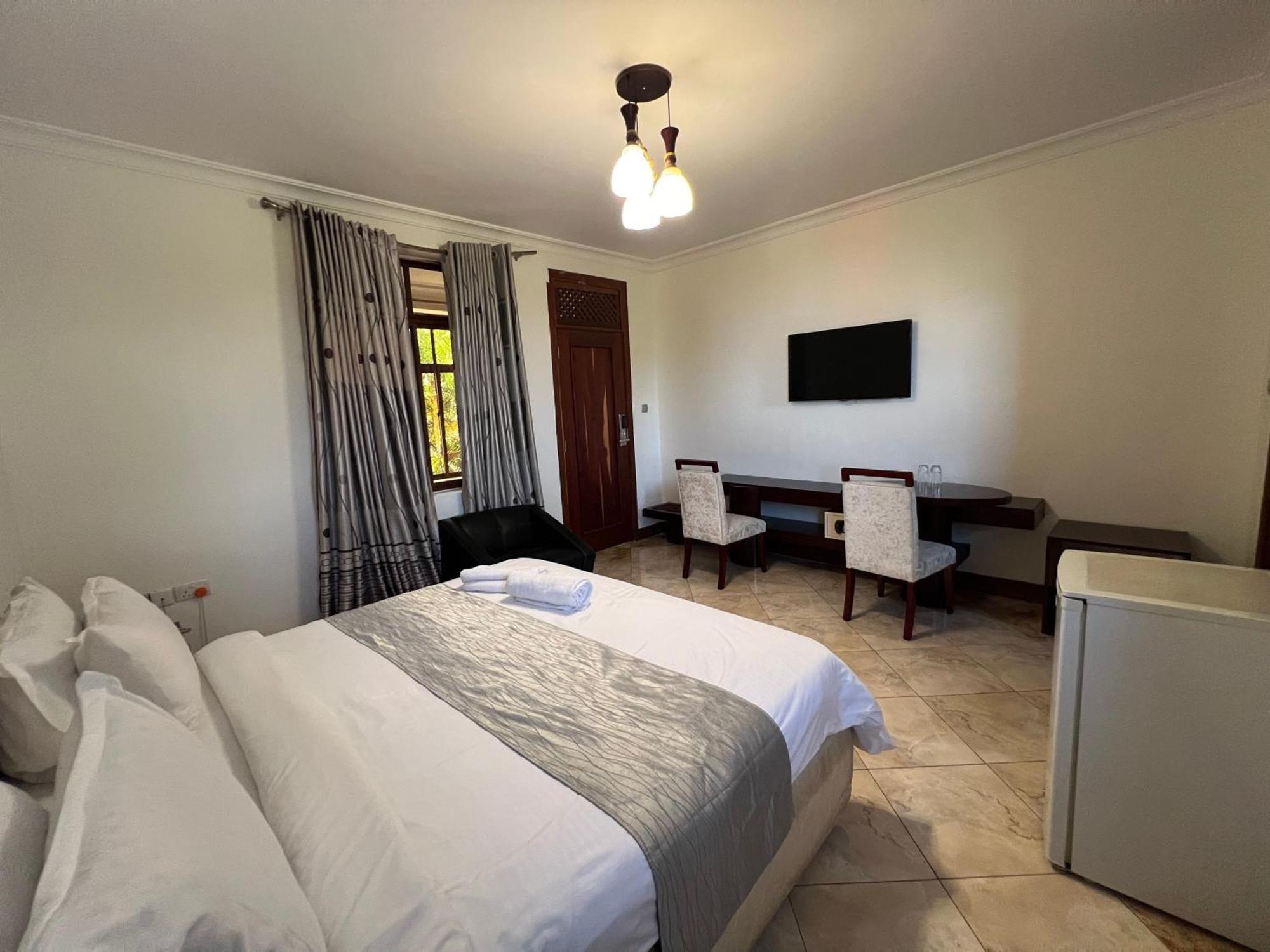 Nejobugg Palace Hotel Nkoanrua 외부 사진