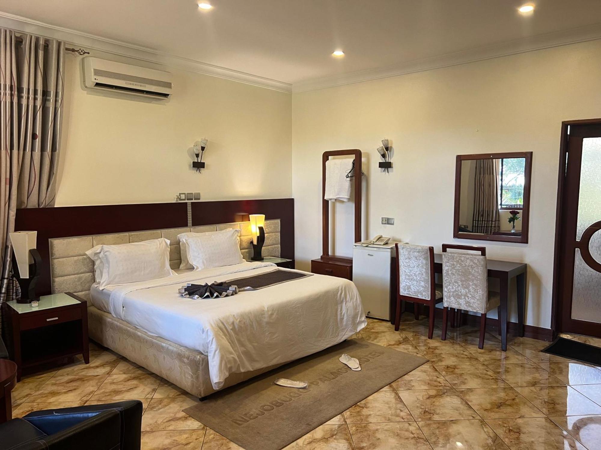 Nejobugg Palace Hotel Nkoanrua 외부 사진
