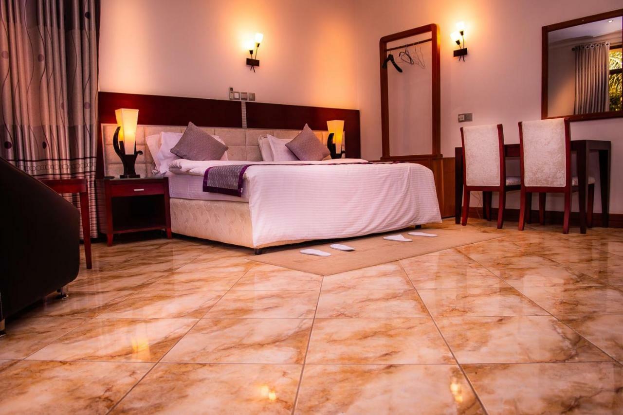 Nejobugg Palace Hotel Nkoanrua 외부 사진